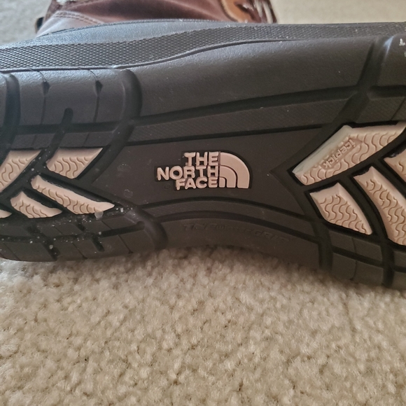 Snow Boots - Picture 4 of 6